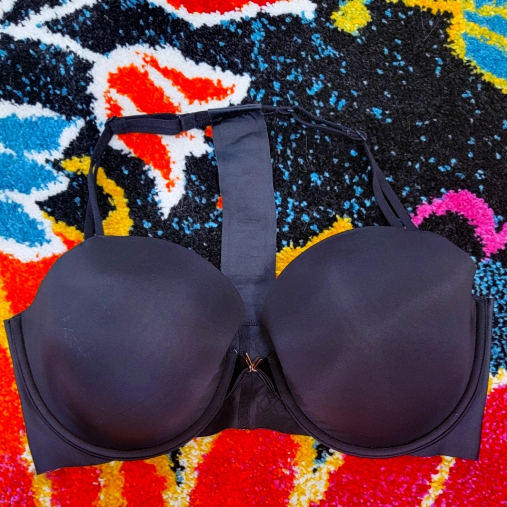 Victoria Secret Bra front closure size 36DD